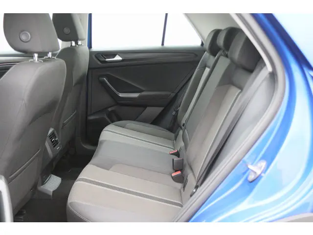 Volkswagen T-Roc 1.5 TSI Style Business 2018 Benzine 14