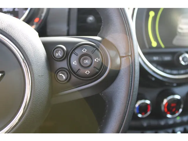 MINI Cooper Hatchback 2018 Benzine 14