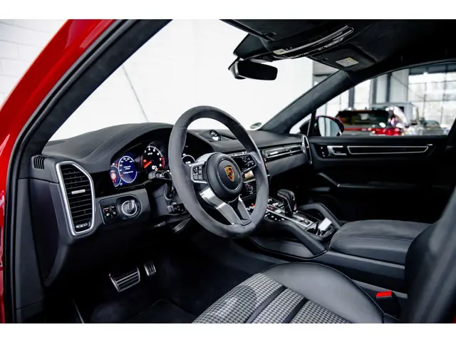 Porsche Cayenne Coupé 4.0 GTS 2021 Benzine 22