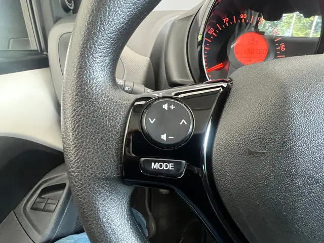 Peugeot 108 1.0 e-VTi Active NL AUTO AIRCO 2018 Benzine 7