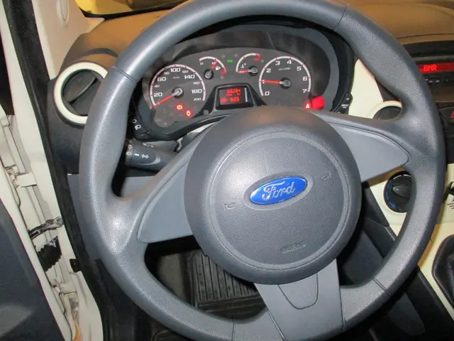 Ford Ka 1.2 Limited start/stop 2013 Benzine 9