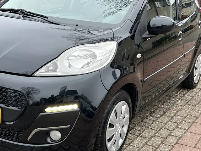 Peugeot 107 1.0 EXCLUSIVE NL-AUTO-NAP 2014 Benzine 8