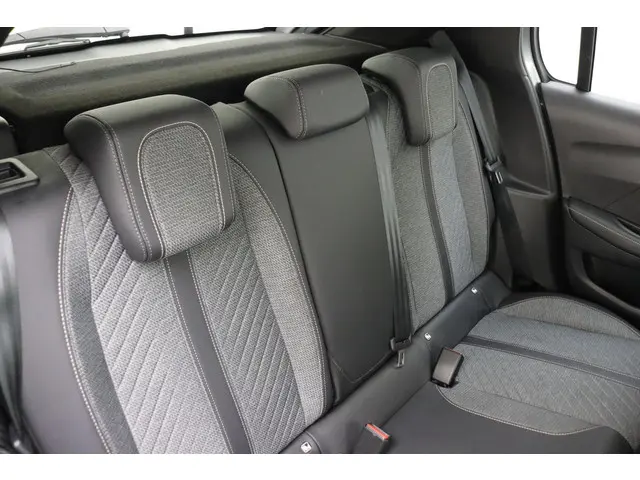 Peugeot 208 1.2T 100pk Allure 2024 Benzine 15