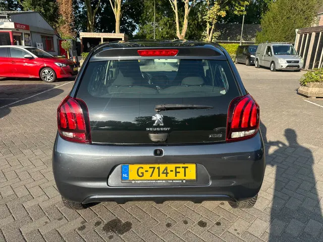 Peugeot 108 1.0 e-VTi Allure 5 deurs , airco 2019 Benzine 15