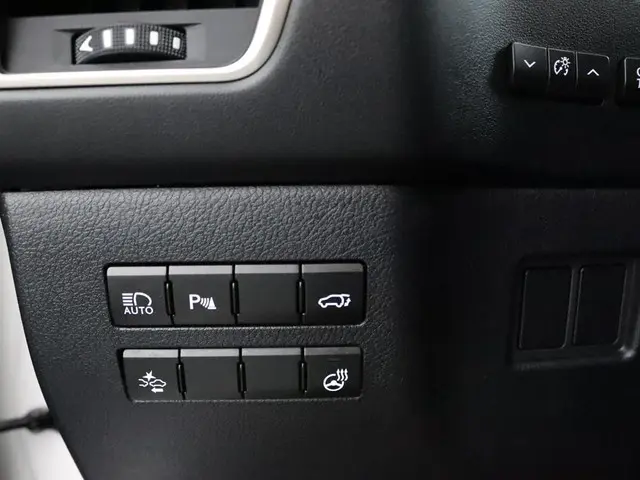 Lexus NX 300h AWD F Sport Line 2014 Hybride Benzine 29