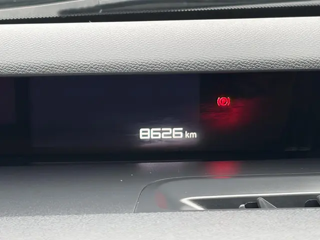 Citroën C3 1.2 Hybrid 110pk Plus 2025 Hybride Benzine 31