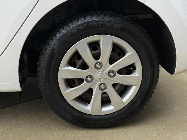 Hyundai i10 1.0i i-Motion Comfort Plus 2016 Benzine 19