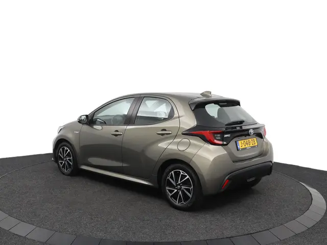 Toyota Yaris 1.5 Hybrid Dynamic 2020 Hybride Benzine 11