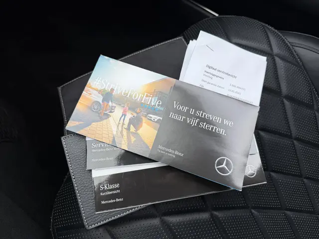 Mercedes-Benz S-Klasse 500 4MATIC AMG 2021 Benzine 33