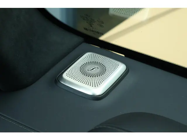 Mercedes-Benz G-Klasse 500 2023 Benzine 28