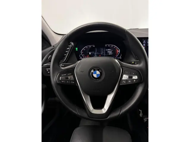 BMW 1 Serie 118i Sport Business 2021 Benzine 11