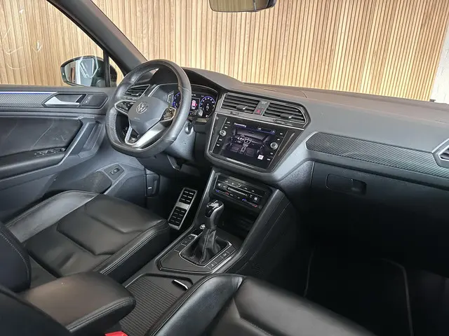 Volkswagen Tiguan 1.5 TSI R-Line Business+ 2021 Benzine 3