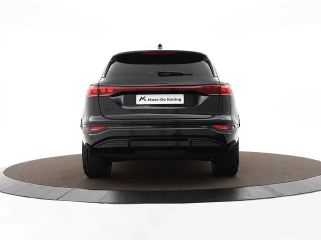 Audi Q6 e-tron S edition 252 PK 2025 Elektrisch 27