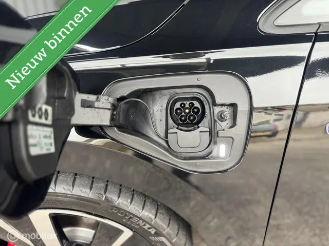 Volkswagen Golf 1.5 eHybrid GTE 2024 Hybride Benzine 21