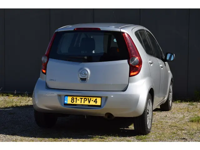 Opel Agila 1.2 Edition 2012 Benzine 20