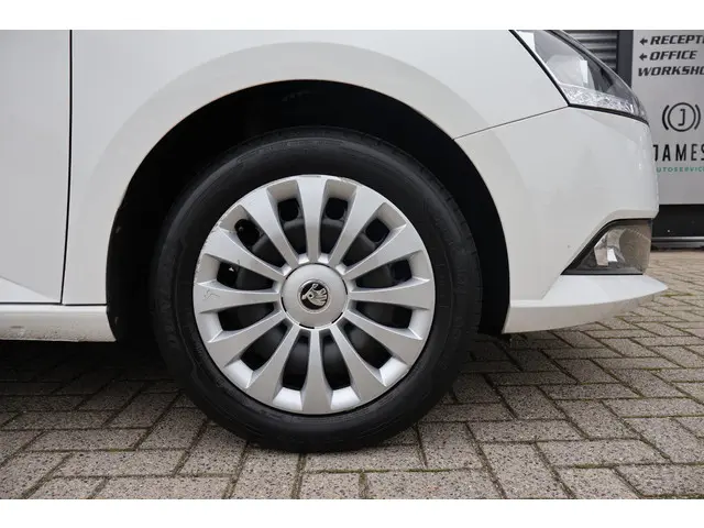 Škoda Fabia Combi 1.0 TSI Ambition 2021 Benzine 17