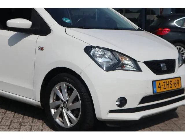SEAT Mii 1.0 Sport Dynamic 2015 Benzine 27