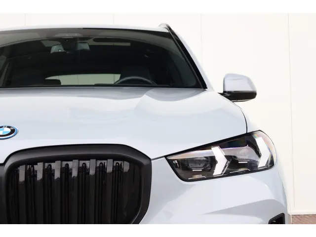 BMW X5 xDrive50e 2025 Hybride Benzine 3