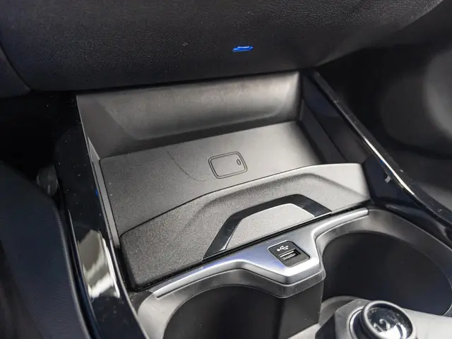 BMW 1 Serie 5-deurs M135i xDrive 2024 Benzine 42