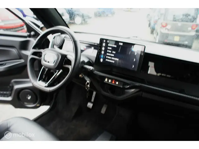 Ligier Myli Brommobiel I.DEAL 8 kWh 2023 Elektrisch 18