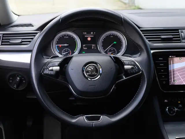 Škoda Superb Combi iV 1.4 TSI PHEV 2020 Hybride Benzine 9