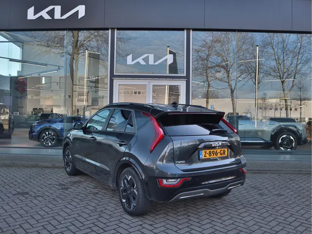 Kia Niro EV ExecutiveLine 64.8 kWh 2024 Elektrisch 3