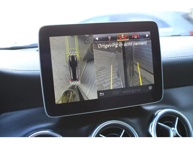 Mercedes-Benz GLA 250 AMG 2018 Benzine 19