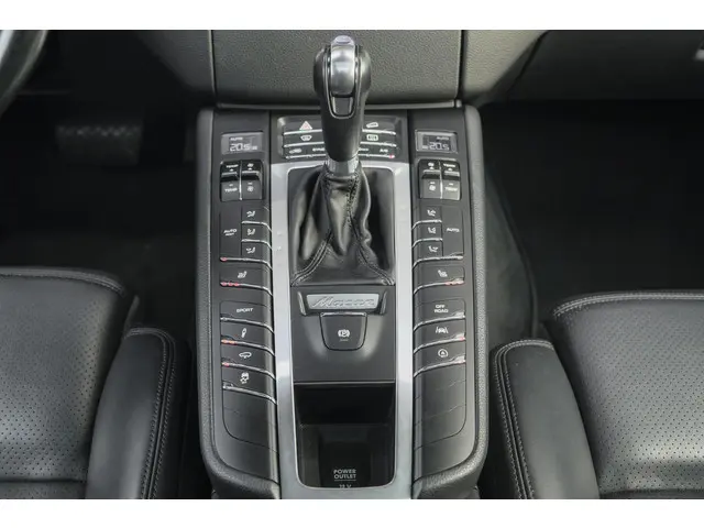 Porsche Macan 2.0 T 252pk 2018 Benzine 25