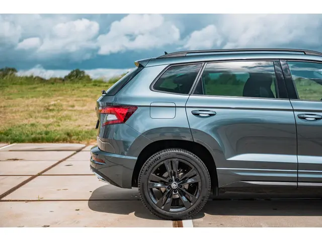 Škoda Karoq 1.5 TSI 150PK DSG Sportline 2021 Benzine 8