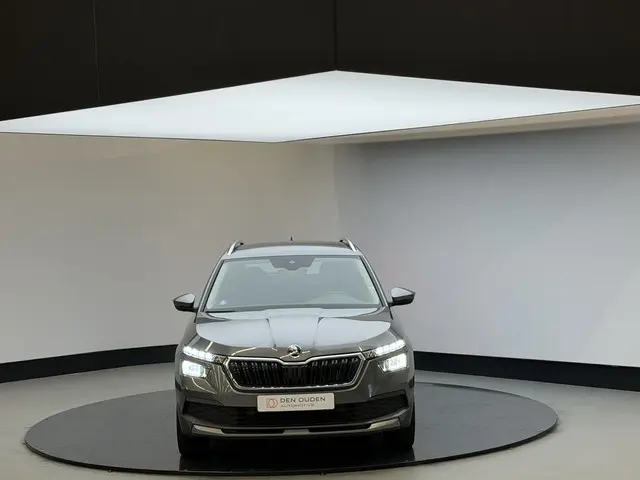 Škoda Kamiq 1.0 TSI Ambition 2023 Benzine 10