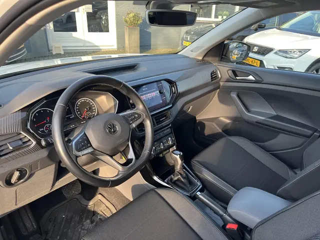 Volkswagen T-Cross 1.0 TSi DSG BLACK DESIGN 2020 Benzine 11