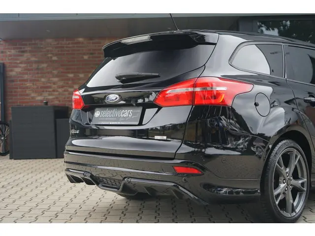 Ford Focus Wagon 1.0 St-line 2018 Benzine 24