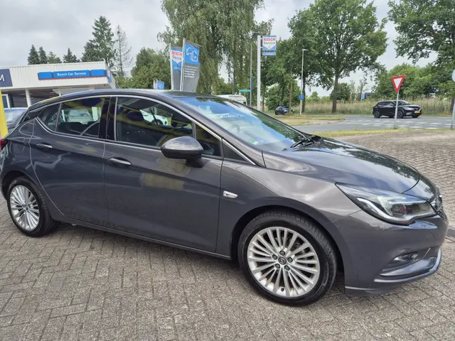 Opel Astra 1.4 Innovation 2016 Benzine 2