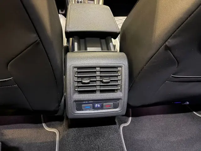 Volkswagen Golf 1.5 eTSI R-Line 2020 Hybride Benzine 14