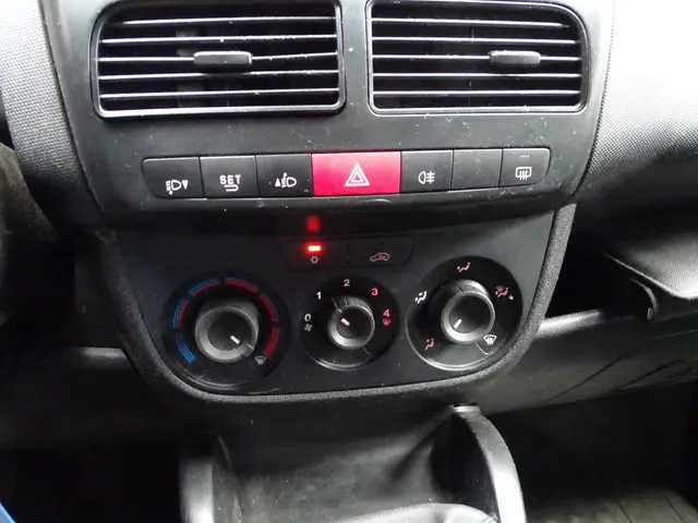 Opel Combo 1.3 CDTi L2H1 Edition 2018 Diesel 12