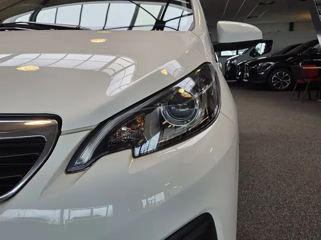 Peugeot 108 1.0 e-VTi Active 2021 Benzine 9