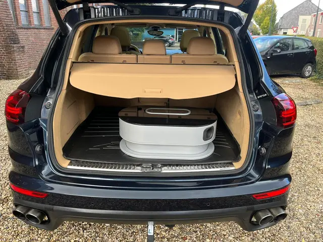 Porsche Cayenne 3.0 S E-Hybrid 2015 Hybride Benzine 32
