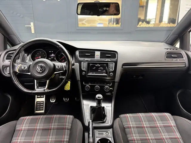 Volkswagen Golf 2.0 GTI 220 PK 2015 Benzine 10