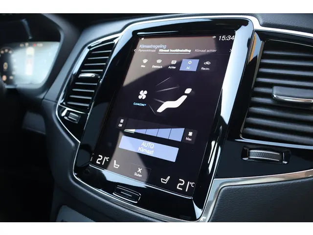 Volvo XC90 B6 AWD R-Design 2022 Benzine 51