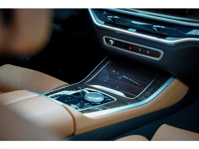 BMW X5 xDrive50e M-Sport 2023 Hybride Benzine 38