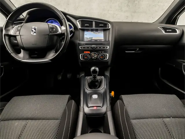 DS DS 4 Crossback 1.2 PureTech Sport 2017 Benzine