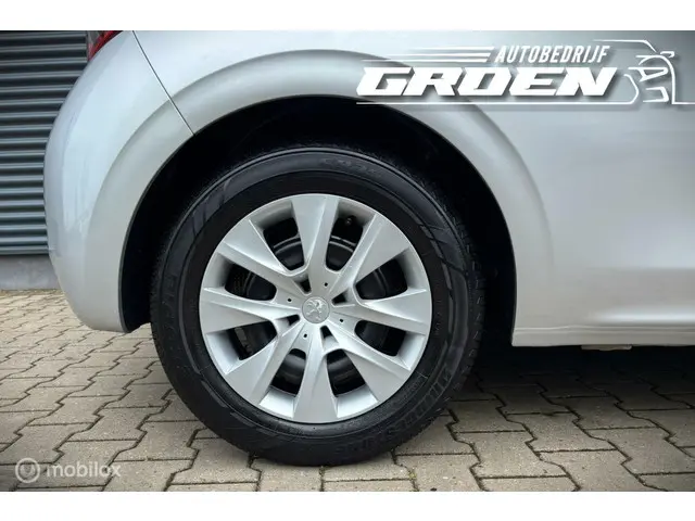 Peugeot 208 1.0 PureTech Access 2015 Benzine 7