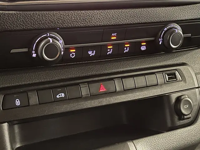 Citroën Jumpy 1.5 BlueHDI 100 M Club 2022 Diesel 16