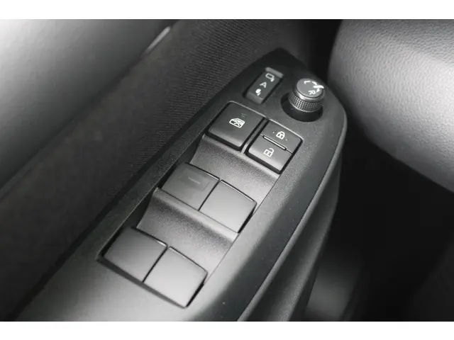 Toyota Yaris 1.5 Hybrid 2025 Hybride Benzine 20