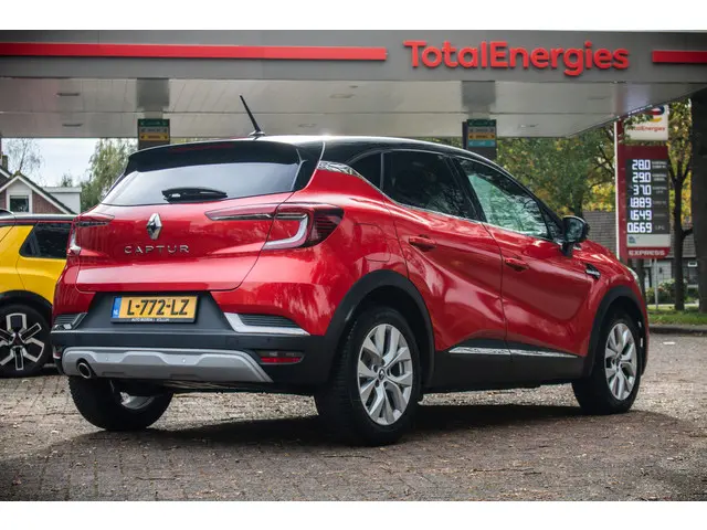 Renault Captur TCe 130 Intens 2020 Benzine 36