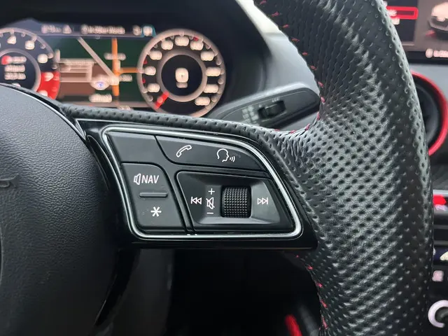 Audi Q2 2.0 TFSI SQ2 2019 Benzine 29