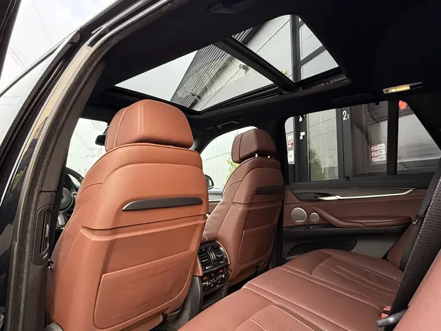 BMW X5 xDrive50i M Sport 2014 Benzine 15