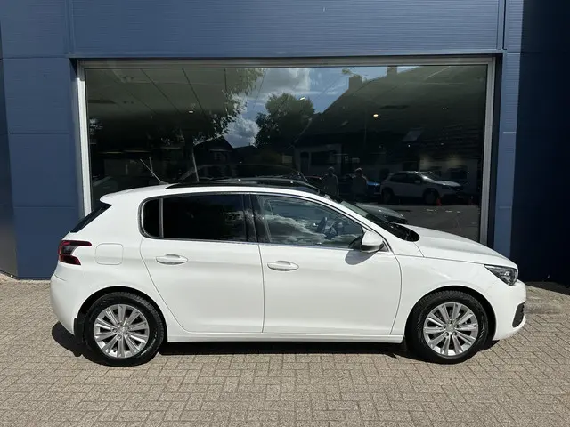 Peugeot 308 1.2 Turbo 130PK Allure Automaat 2018 Benzine 7
