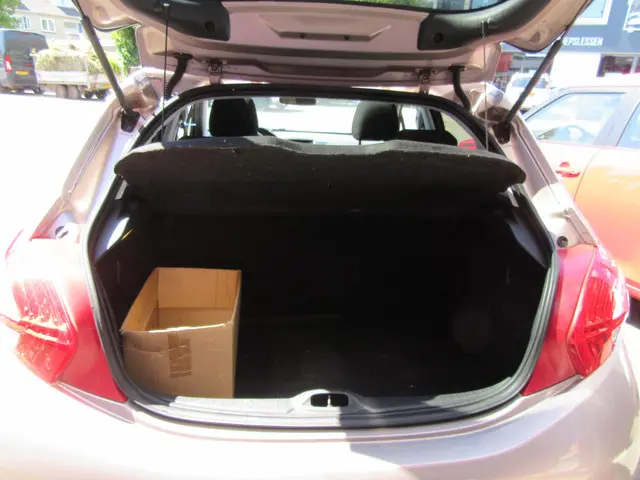 Peugeot 208 1.6 VTi Allure Rosé goud 2013 Benzine 6