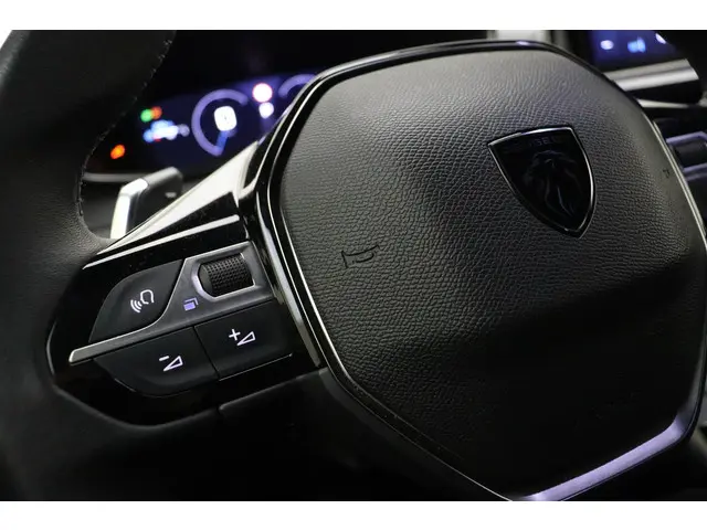 Peugeot 2008 1.2T 130pk Automaat Allure 2024 Benzine 17
